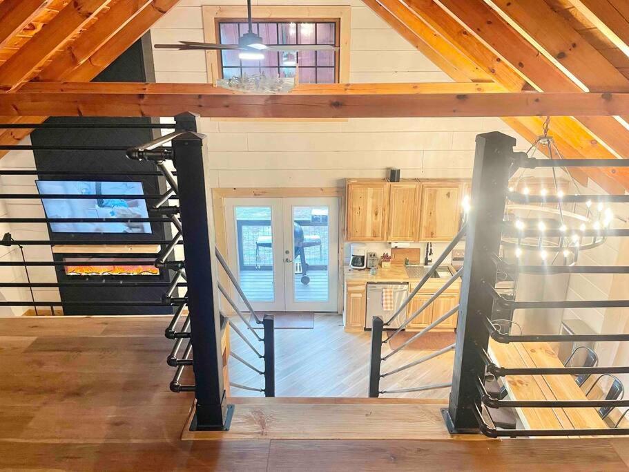 Modern Lake Side Nest• Hotub Fenced Yard King Beds เซอเวียร์วีล ภายนอก รูปภาพ