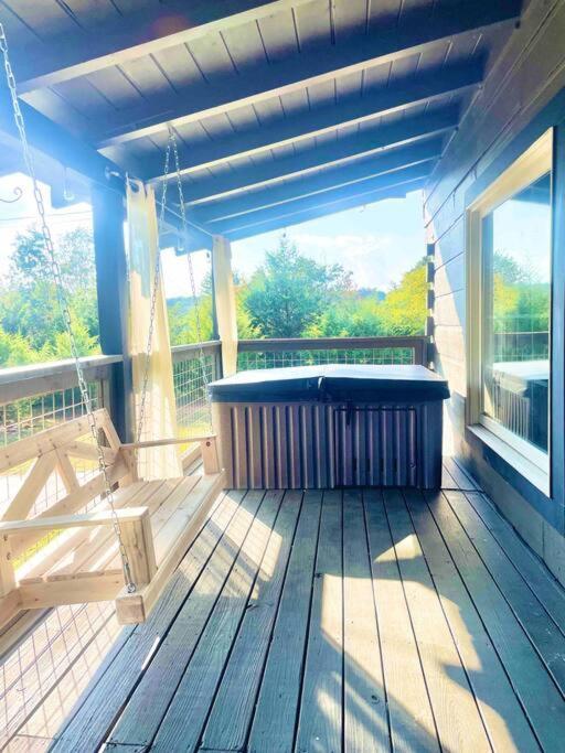 Modern Lake Side Nest• Hotub Fenced Yard King Beds เซอเวียร์วีล ภายนอก รูปภาพ