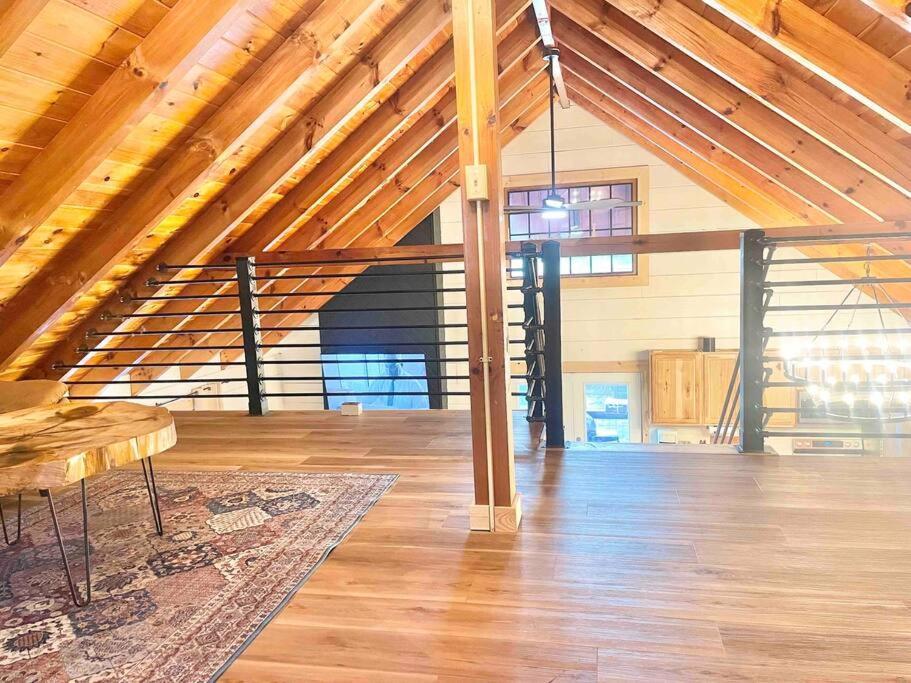 Modern Lake Side Nest• Hotub Fenced Yard King Beds เซอเวียร์วีล ภายนอก รูปภาพ